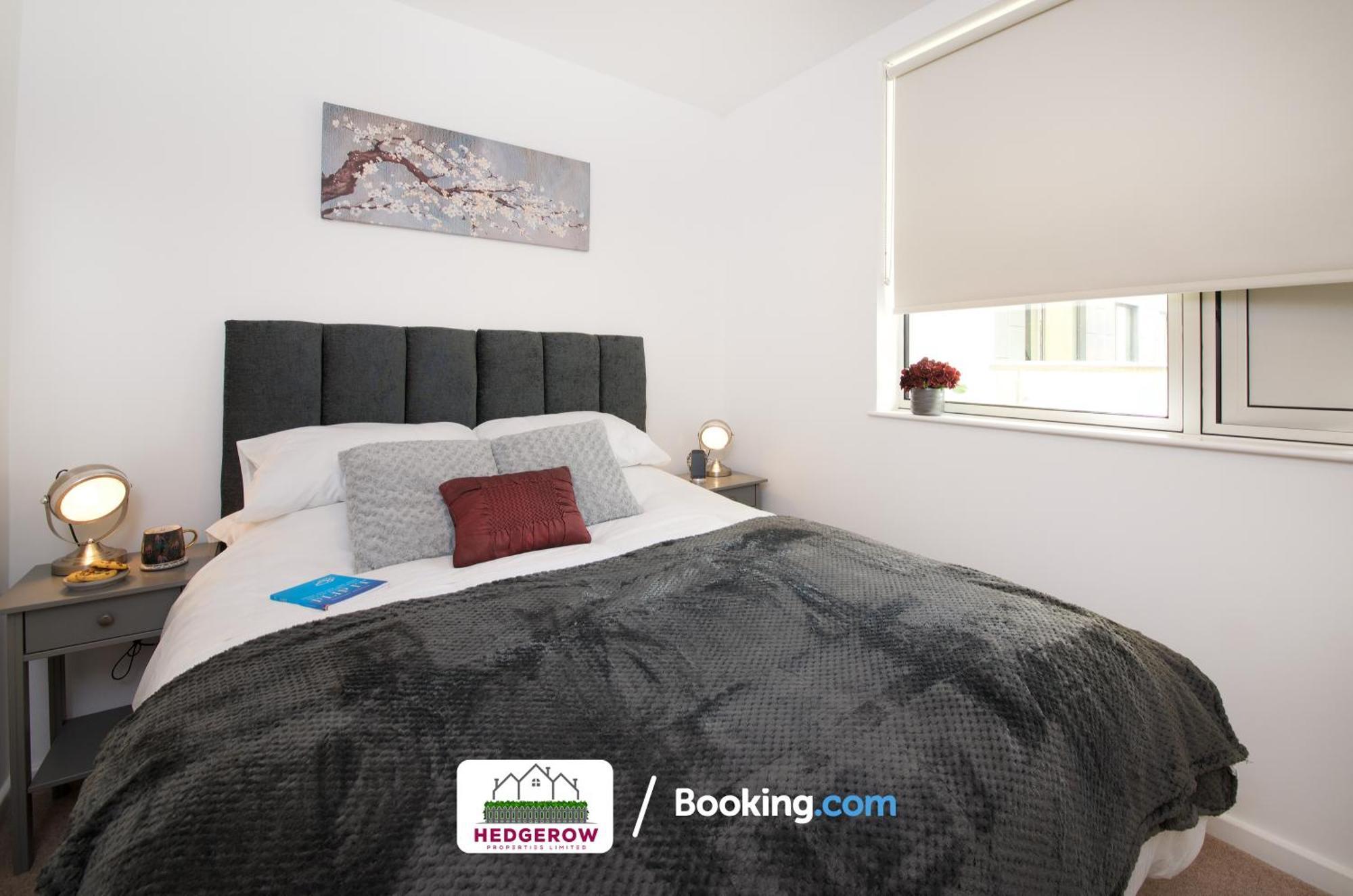 Hedgerow Central City: Modern 2-Bed Apartment for Contractors Manchester Exterior photo